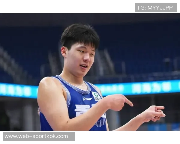 杨瀚森单节狂砍14分展现潜力未来能否成为球队核心明星